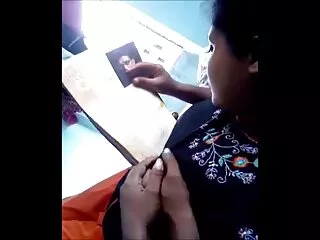 वेबकैम सेक्सी वीडियो में हिंदी मूवी बेब आपके लिए नग्न हो जाता है