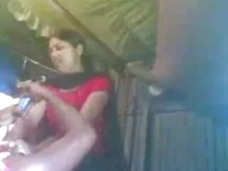 लिलयन द्वारा सही रास्ता हिंदी सेक्सी मूवी पिक्चर फिल्म 1 का पता लगाना