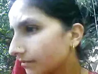 जनता में नग्न